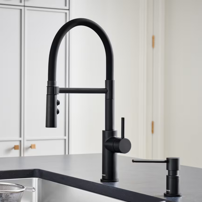 443026 - Catris Flexo Semi-Pro Pull-Down Dual-Spray Kitchen Faucet - Matte Black