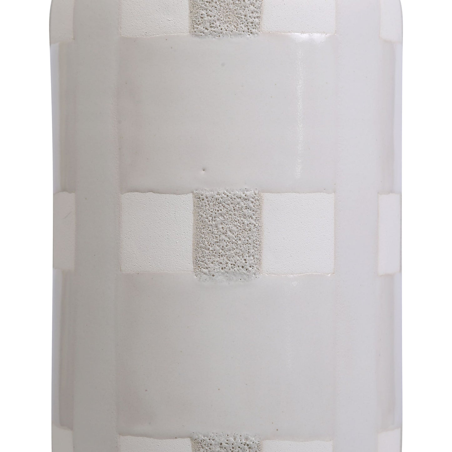 S0117-8260 - Tammy Vase - Small