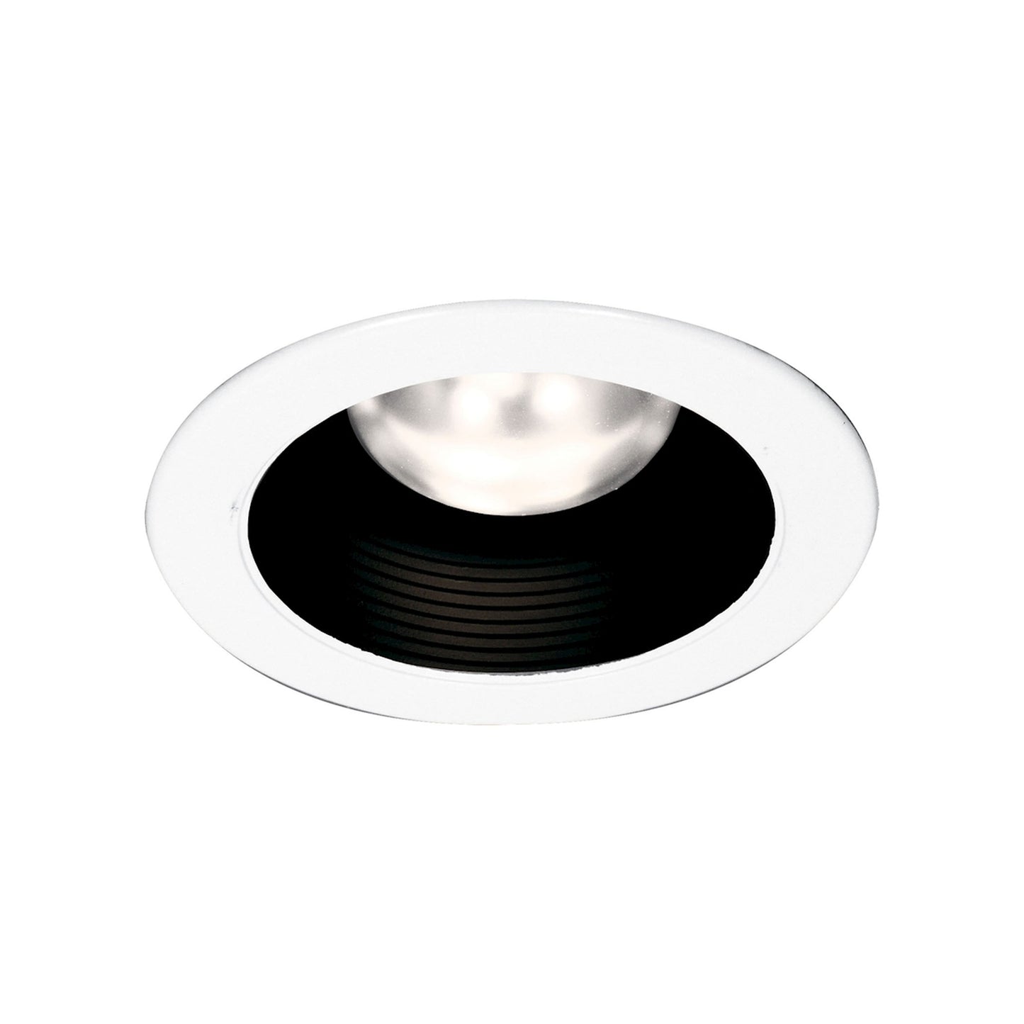 TR401 - 4.75'' Wide 1-Light Recessed Light - Black and White