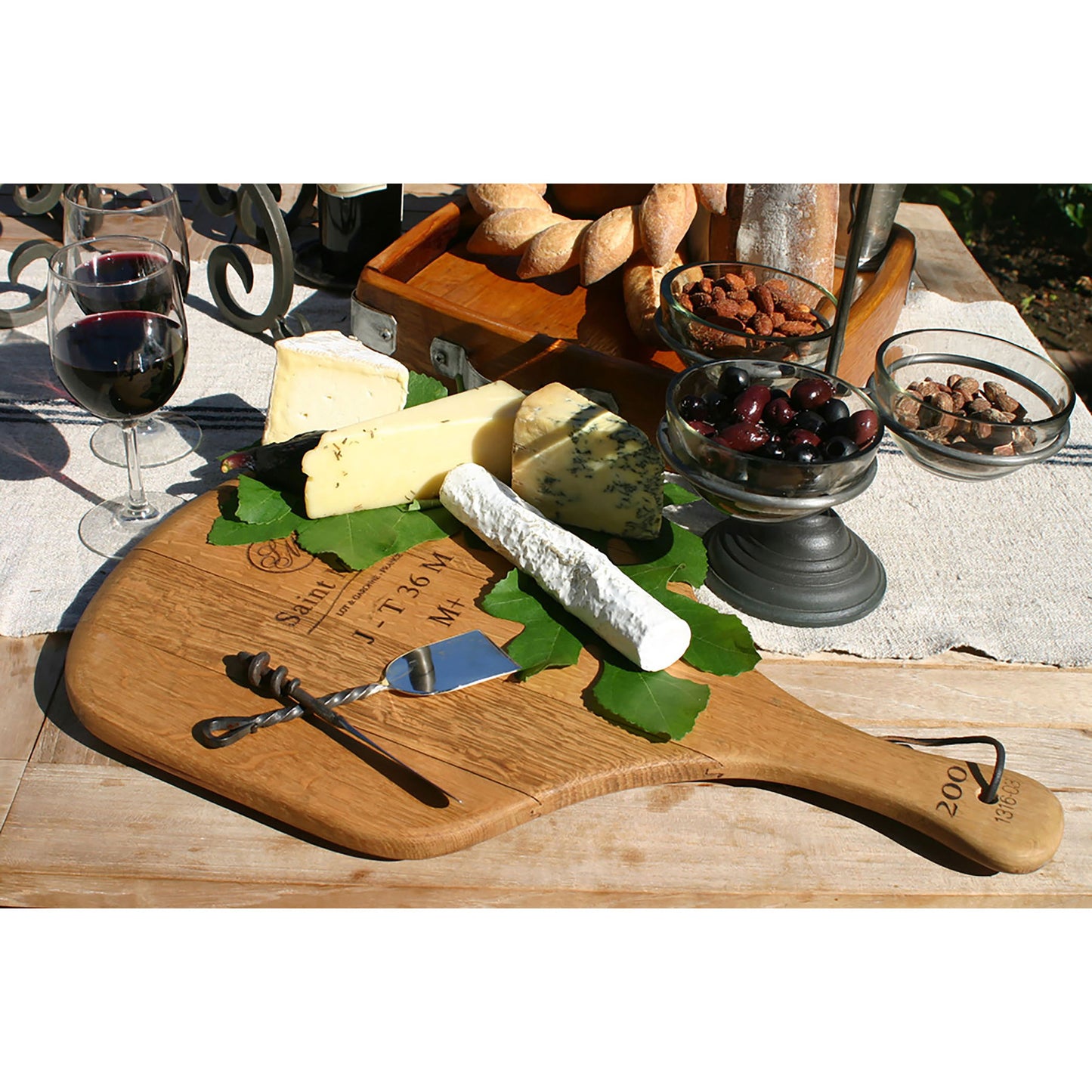 TRAY006 - WB Wine Cask Cheese Board