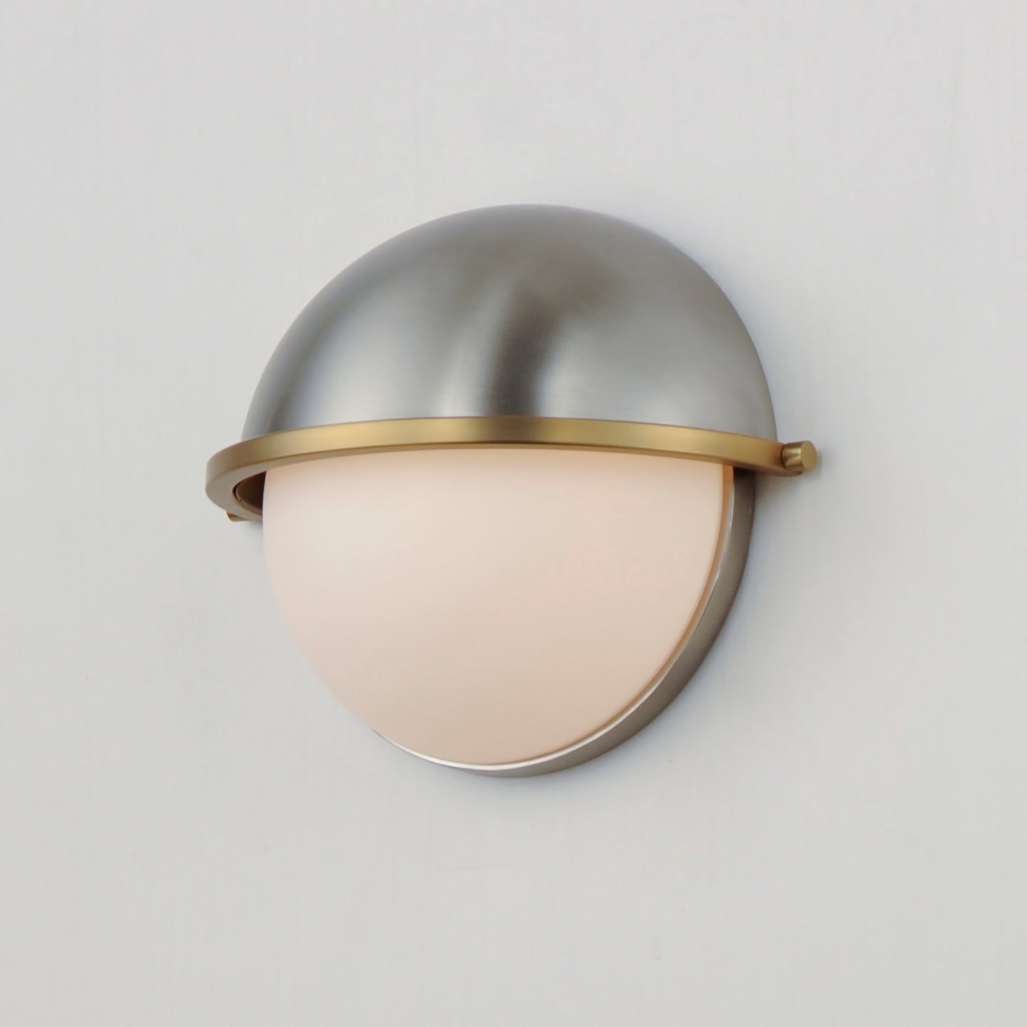 12418SWSNSBR - 1 Light Duke 9.5" Wall Sconce - Satin Nickel / Satin Brass