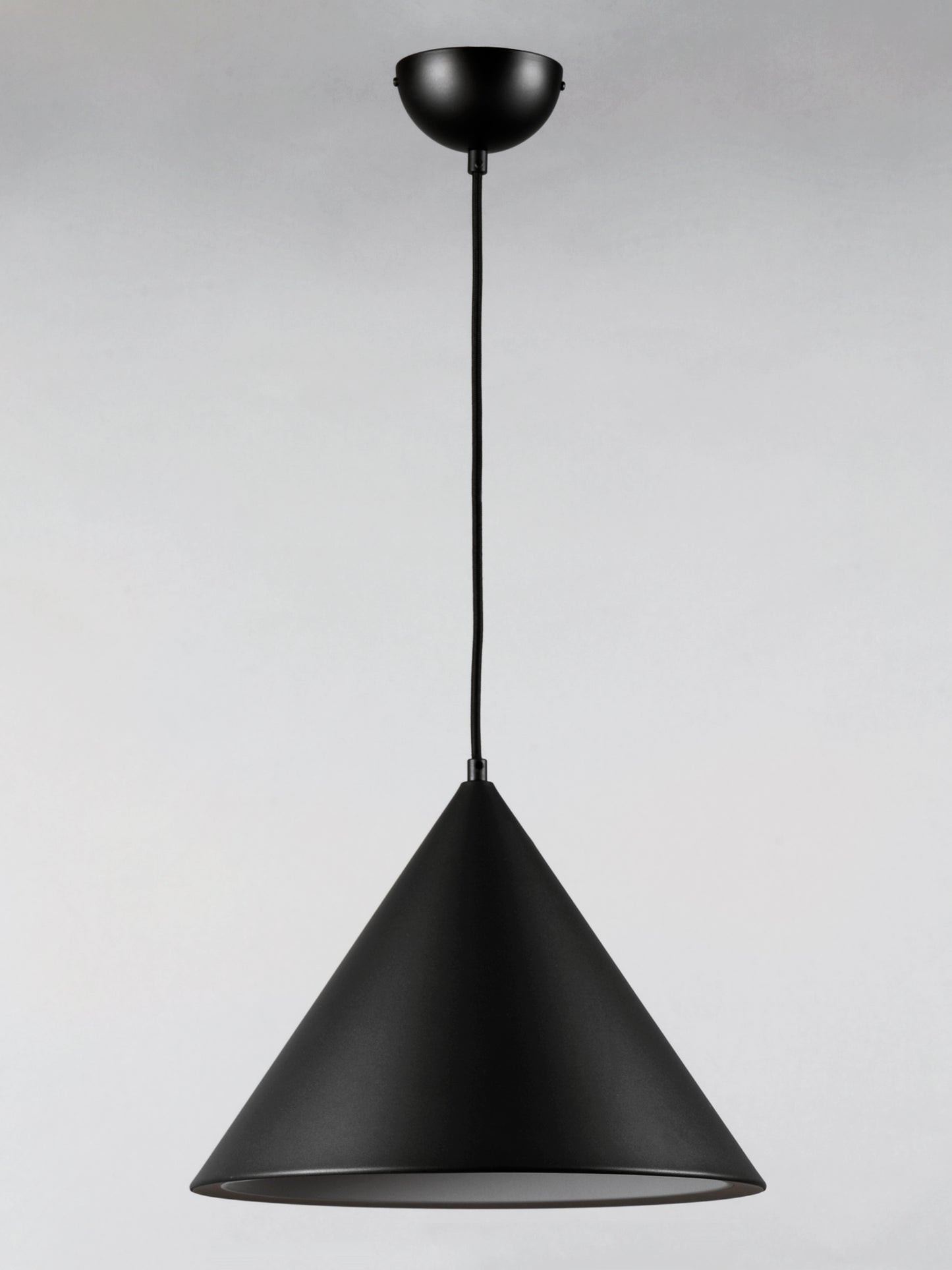 E20082-BK - Abyss 9.5" Pendant - Black