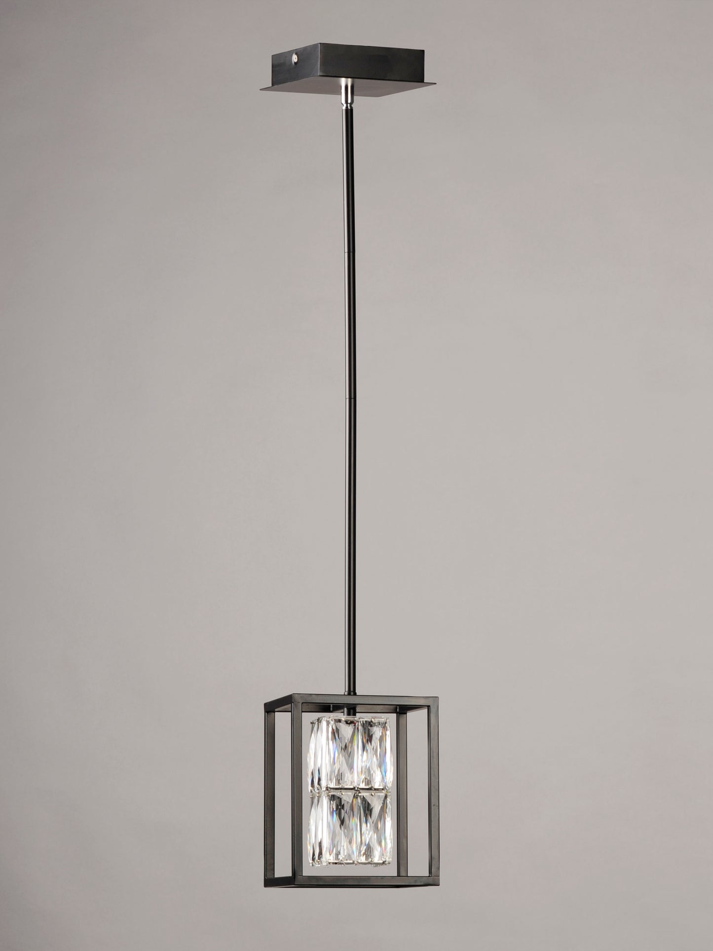 E23301-20BK - Zephyr 8" Pendant - Black