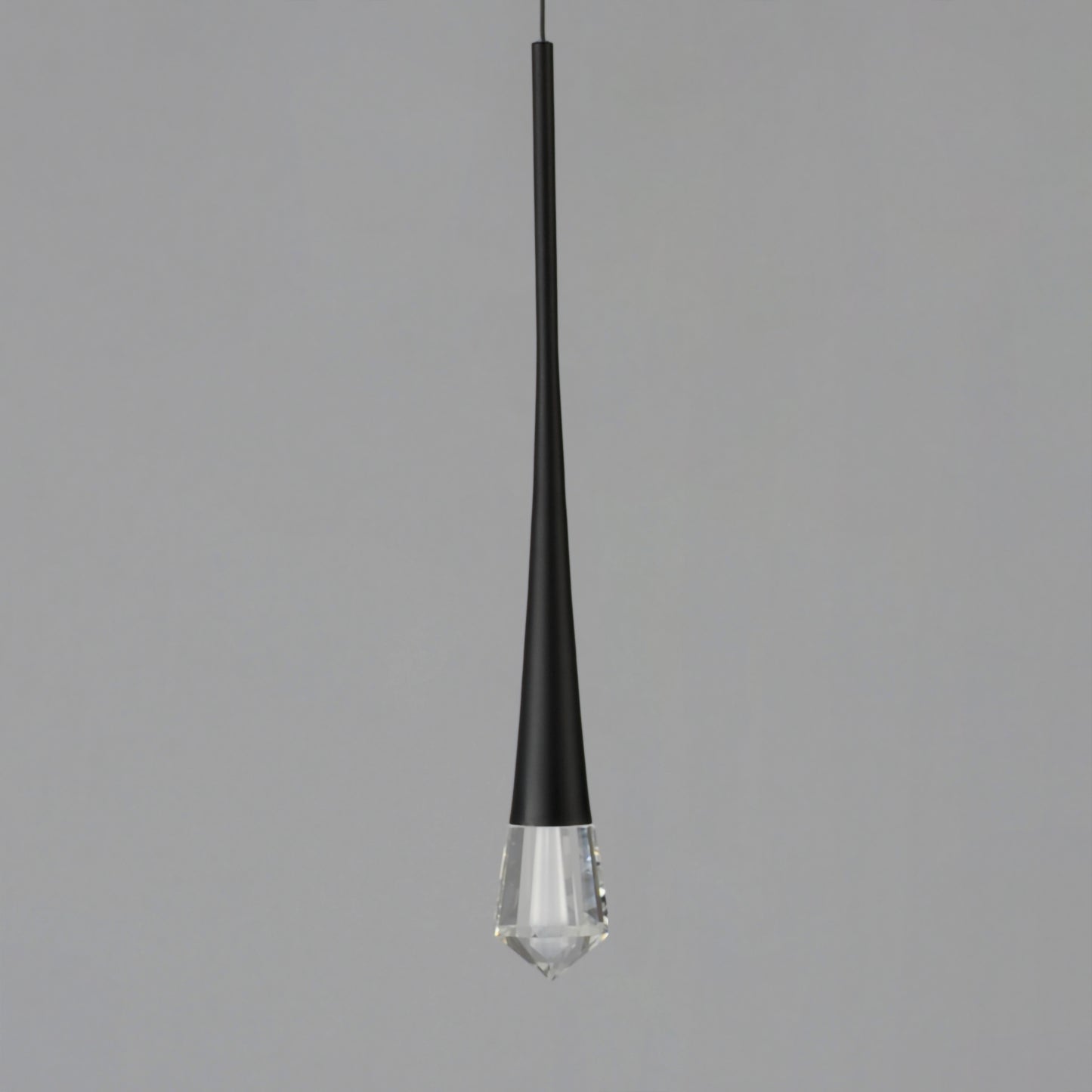 E24221-122BK - Pierce 19" Pendant - Black