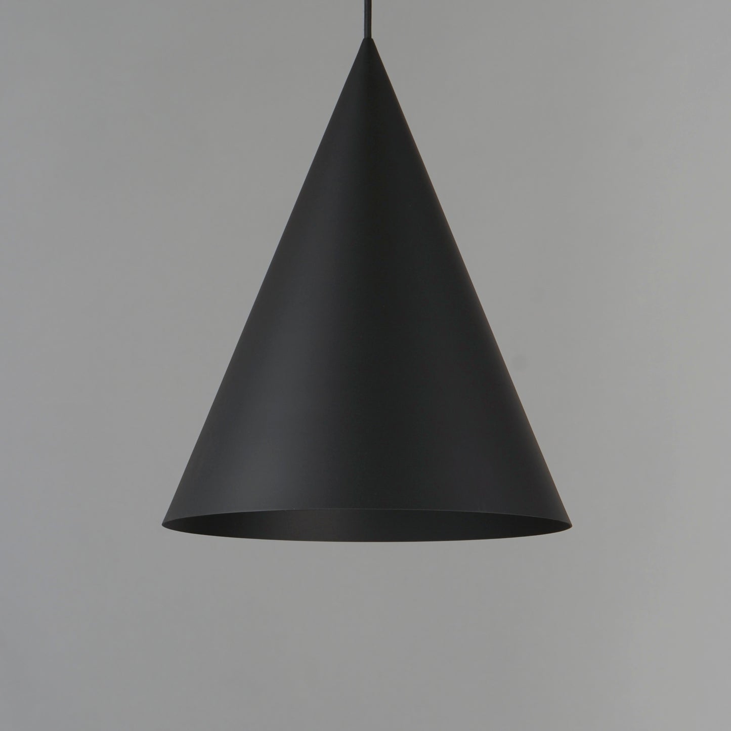 E34501-BK - Pitch 17" Pendant - Black